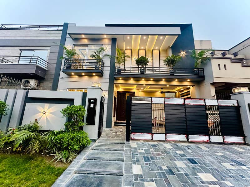 10 Marla Ultra Modern House For Sale Opposite DHA PHASE 5 36