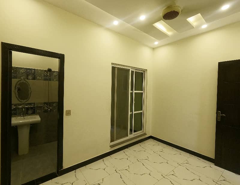 Prime Location House Of 3 Marla In Formanites Housing Scheme Is Available 12