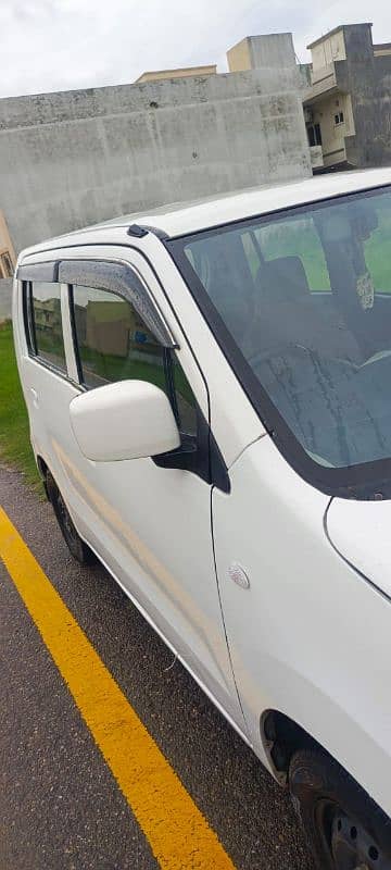 Suzuki Wagon R 2016 4