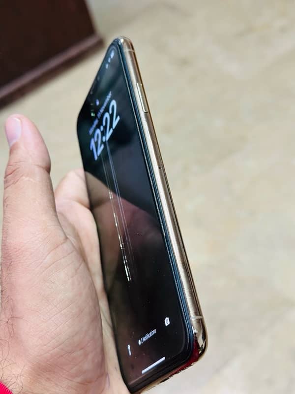 Iphone xs Max 5