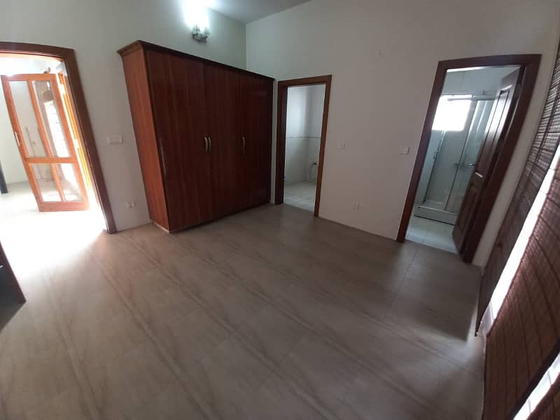 10 Marla Full Basement House For Sale in DHA Phase 5 14