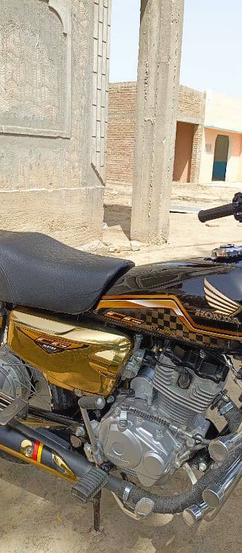 CG 125 HONDA GOLD EDITION BIKE FOR SALE 03032996989 0