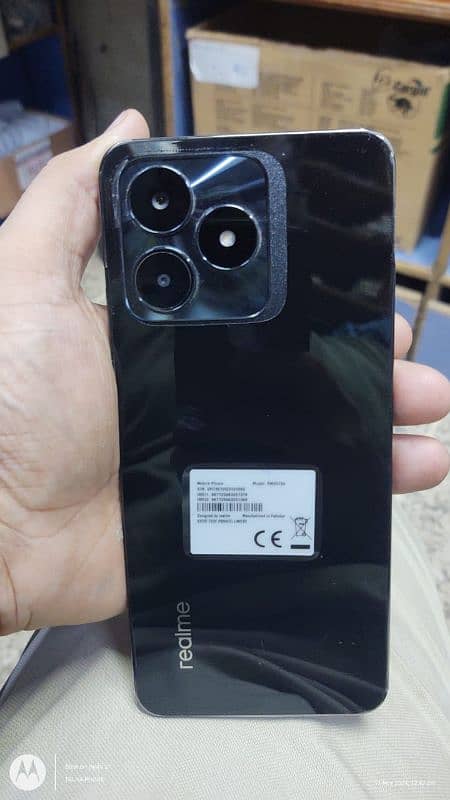 Realme C53 4