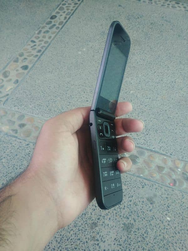 Nokia 2720 Flip 3