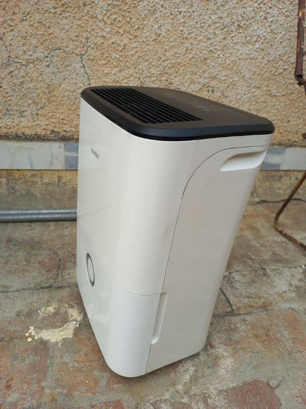 Comfee dehumidifier 16 litre/day 3