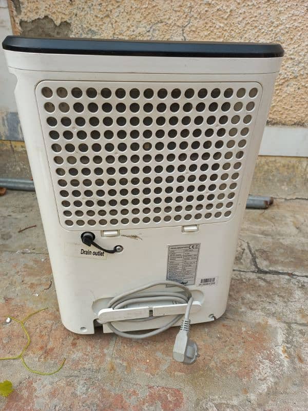 Comfee dehumidifier 16 litre/day 4