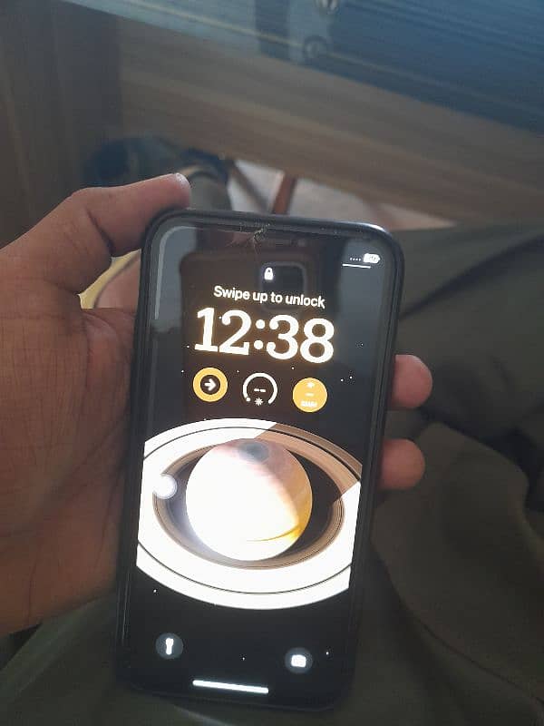 IPhone XS Rs 27000 5