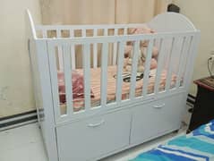 baby cot