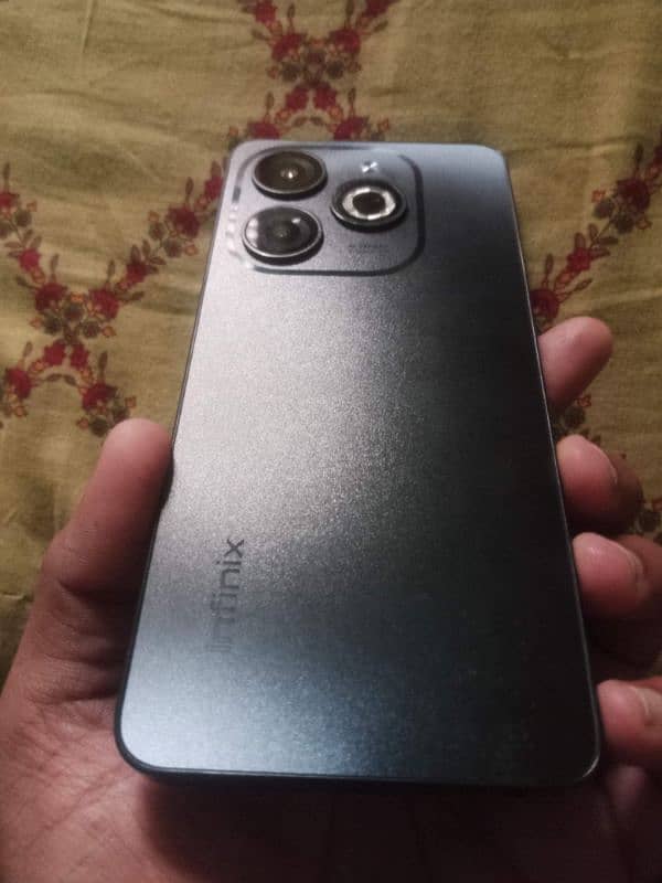 Infinix smart 8 4+4 gb Rem 64 gb memory 10by10 condition best 4