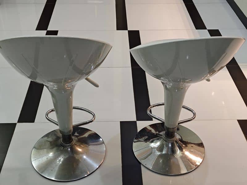 Baar Stools 2