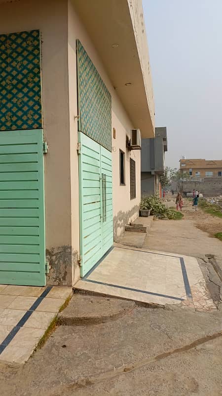 5 Marla available Double Story House Cornner For Sale Bahadrahabad near about Shanghai Road Lahore 1