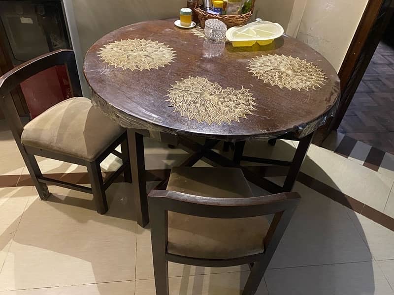 wooden small dining table 3