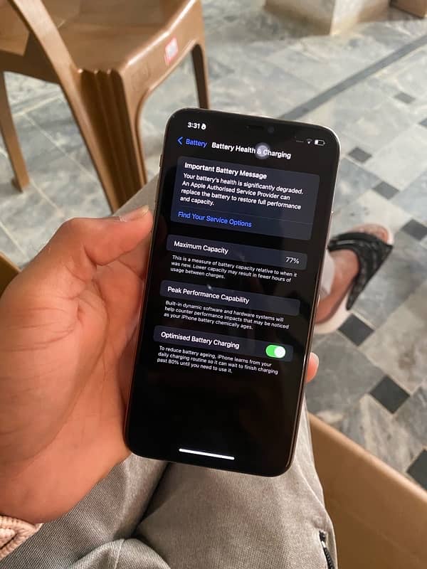 iPhone 11 P Max 256GB Non Pta 5