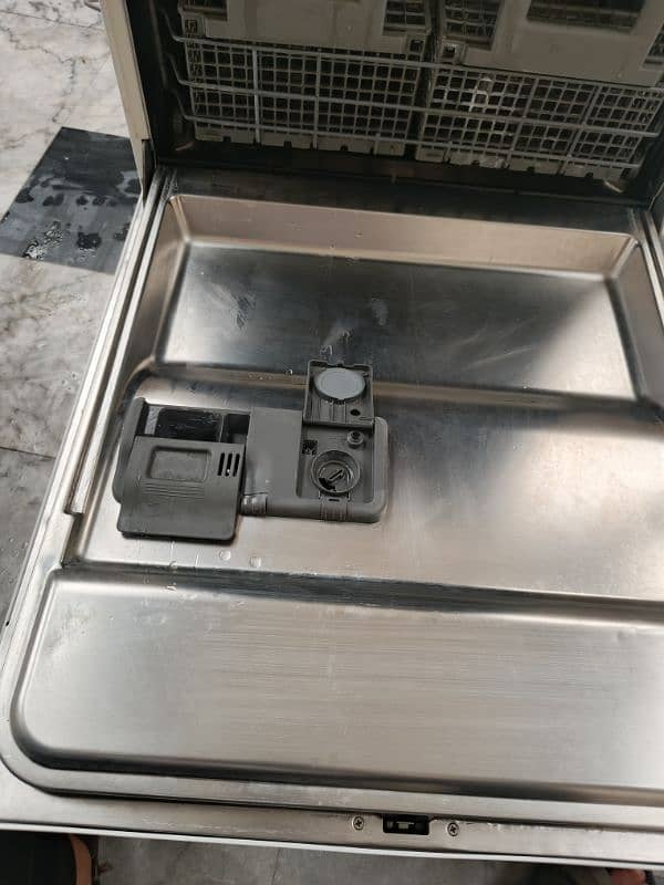 Dishwasher for sale/Whirpool Dish Washer for sale 4