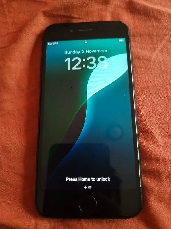 I phone se 2020 4 month e sim Available 10\10 condition 0