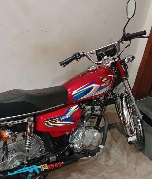 Brand New condition Honda 125 4