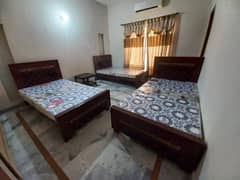 Girls Hostal Available For Sharing Seat For Rent