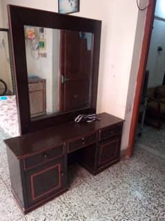 dressing table