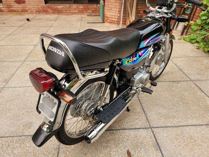 Honda CD 70 Model 2024 6