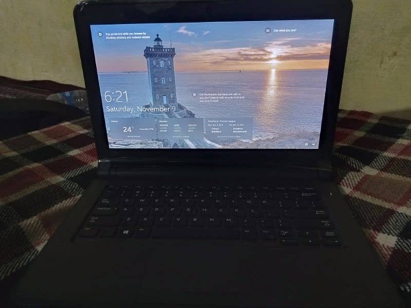 dell laptop 8gb ram 128ssd 5th generation 1