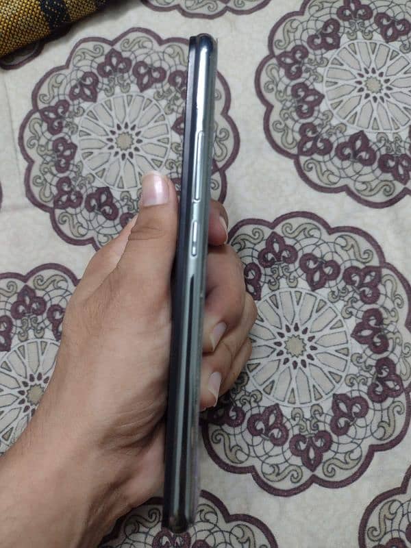 vivo y17 10/10 condition urgent sale only mobile 1