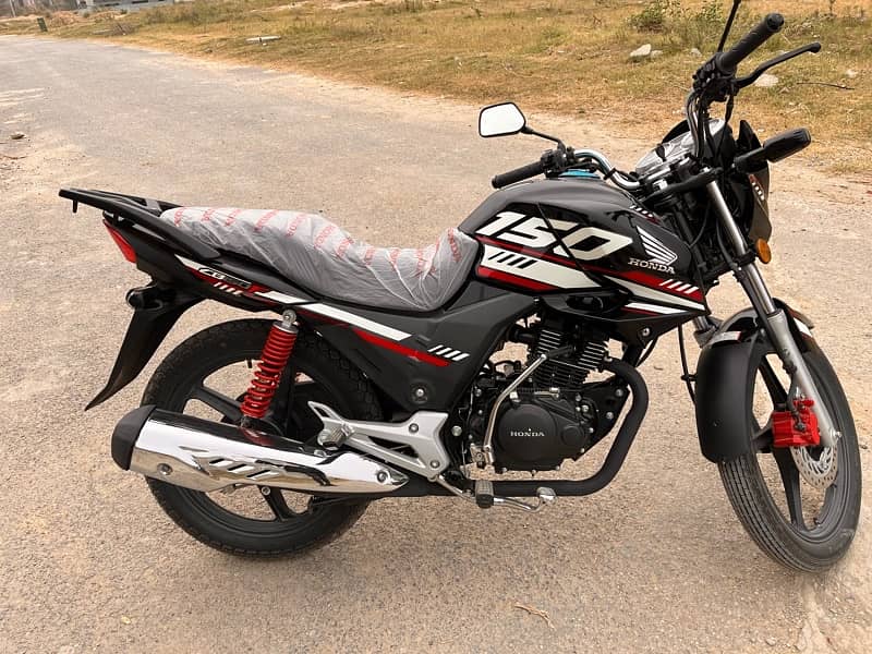 Honda CB 150F Brand new 1