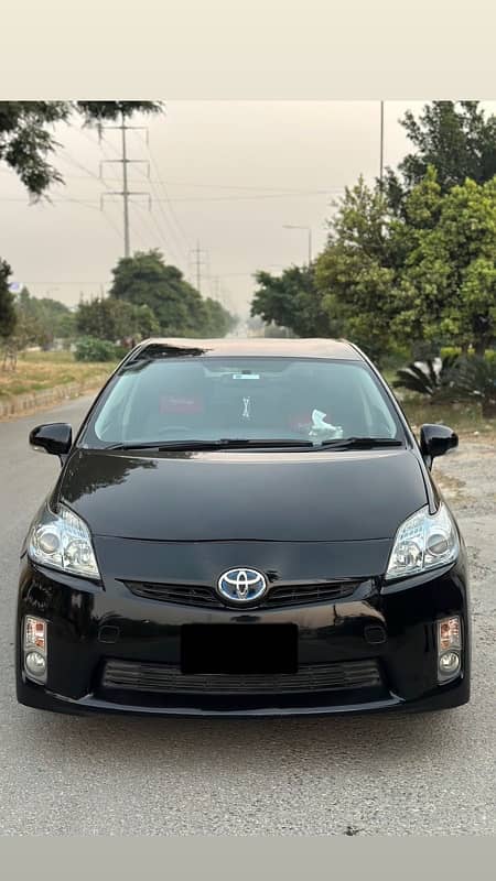 Toyota Prius 2011 S 1.8 1