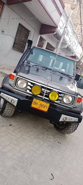 RkR Land Cruiser 12