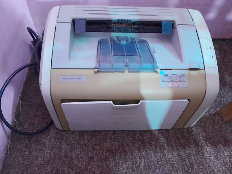 HP LaserJet 1020 (03332106270) 0