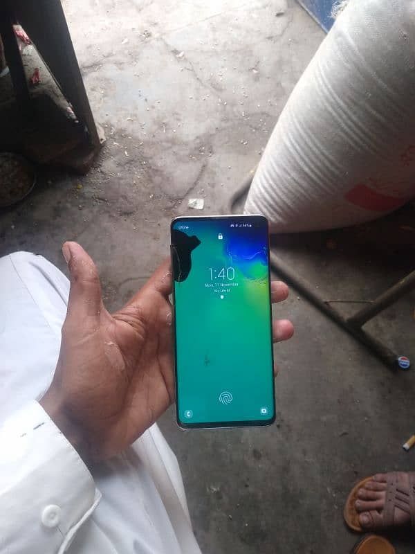 Samsung S 10 8GB 128 GB 2