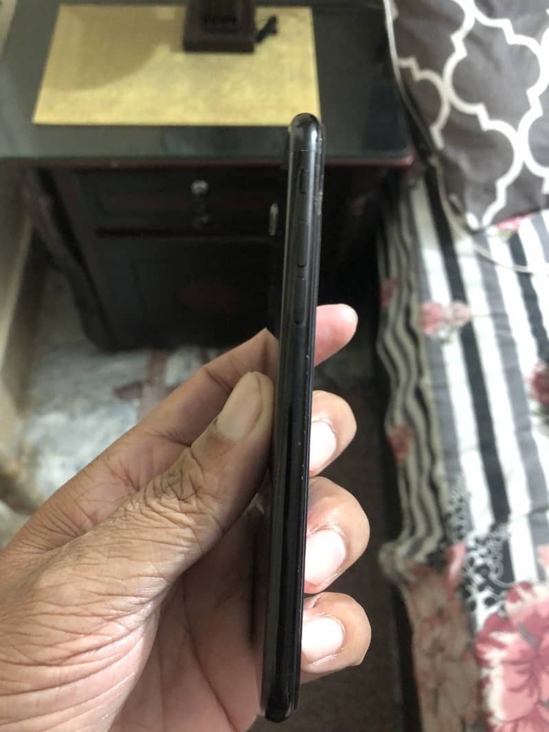 Iphone 7 32 GB PTA Approved Opened 2