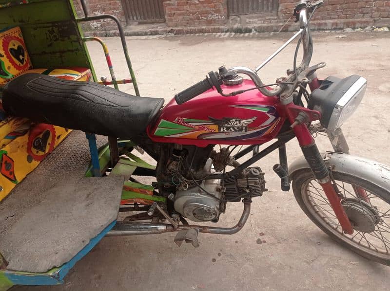 rickshaw 100 cc bike United 8