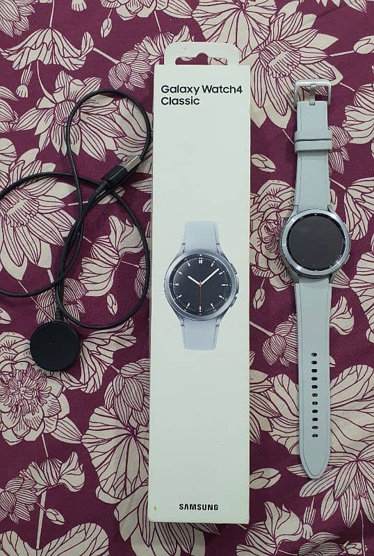 Samsung Galaxy Watch 4 Classic Silver 0