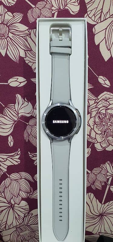 Samsung Galaxy Watch 4 Classic Silver 2