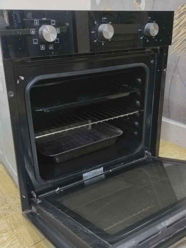 oven working in excellent condition 2