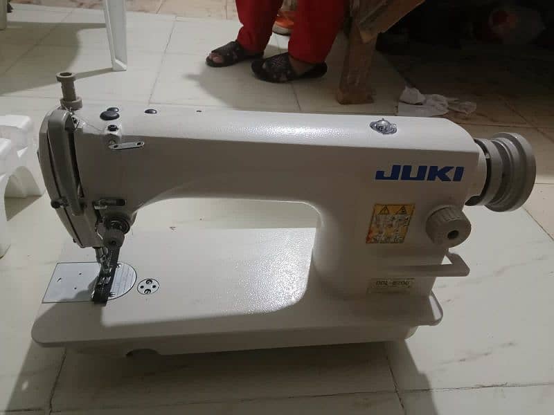 JUKI Sewing machine Model DDL-8700 1