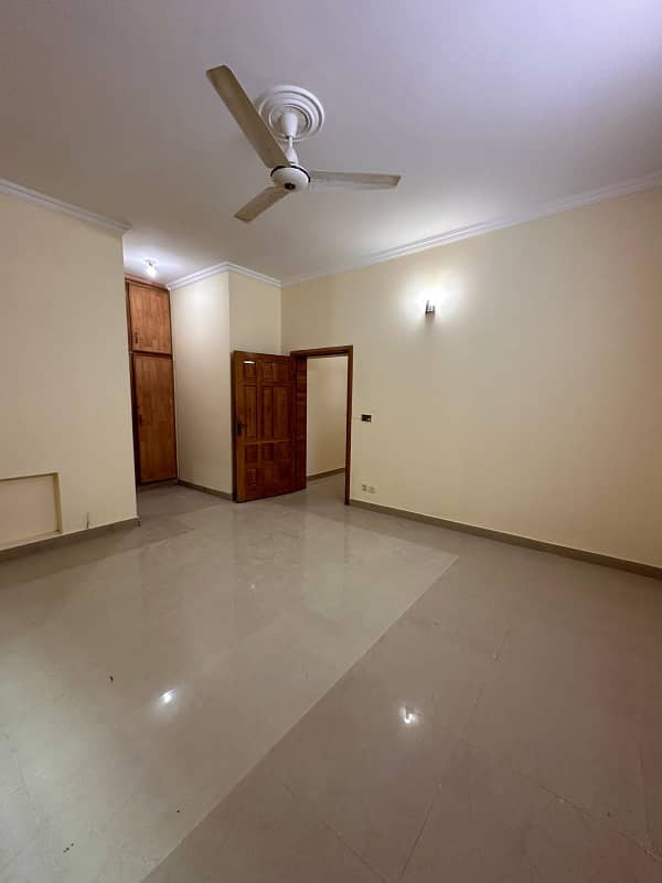 UPPER PROSHAN FOR RENT LOCATION CHAKLALA SCHEME 3 3