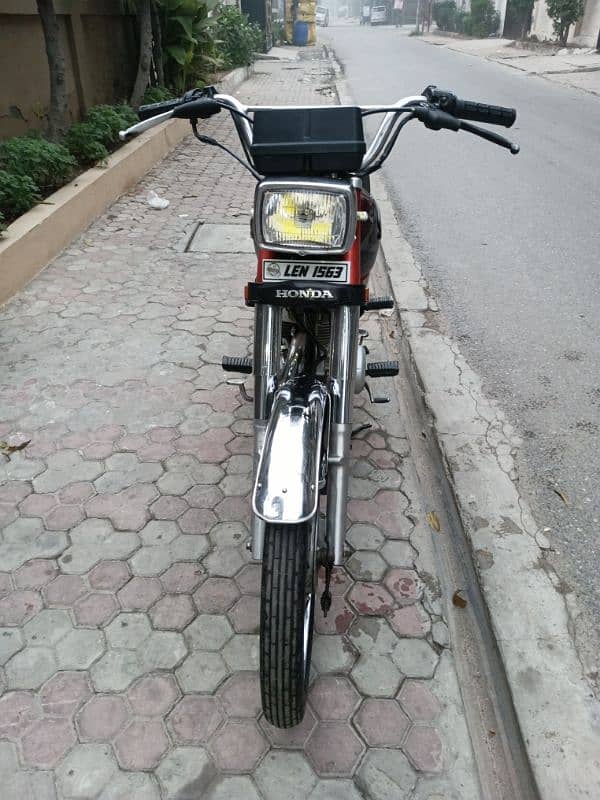 Honda 125 Good condition 2