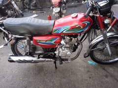 united 125 Karachi no fast oner good condition A2Z ok