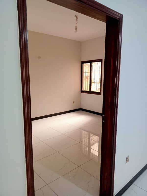 Prime Location 1650 Square Feet Flat For sale In The Perfect Location Of Gulshan-e-Iqbal - Block 10-A 2