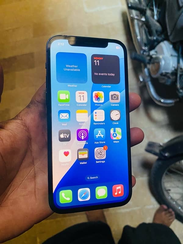 I phone 12 64GB non pta 1