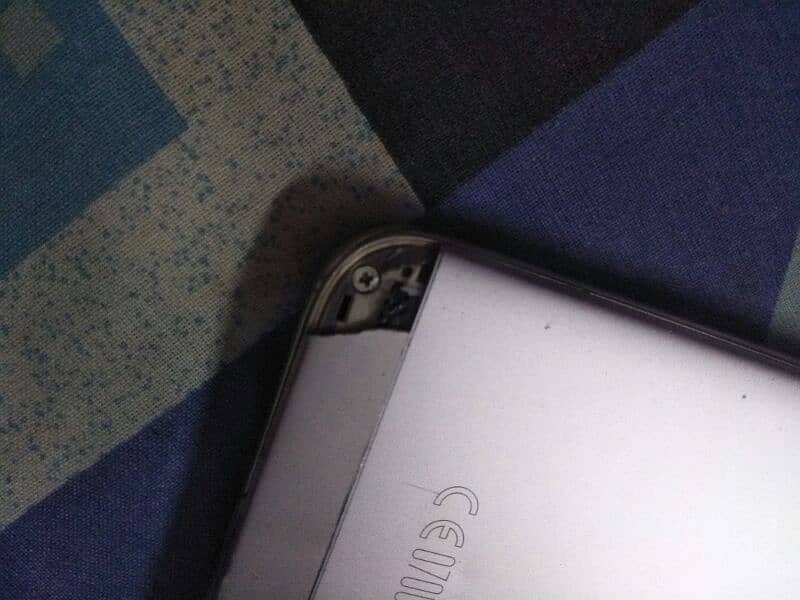 OPPO F1s FOR SELL UGENTLY. . 4