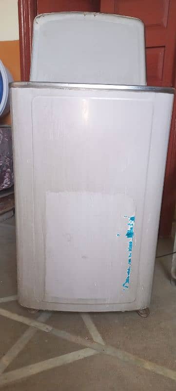 Used Washing Machine with Huge Tub 2