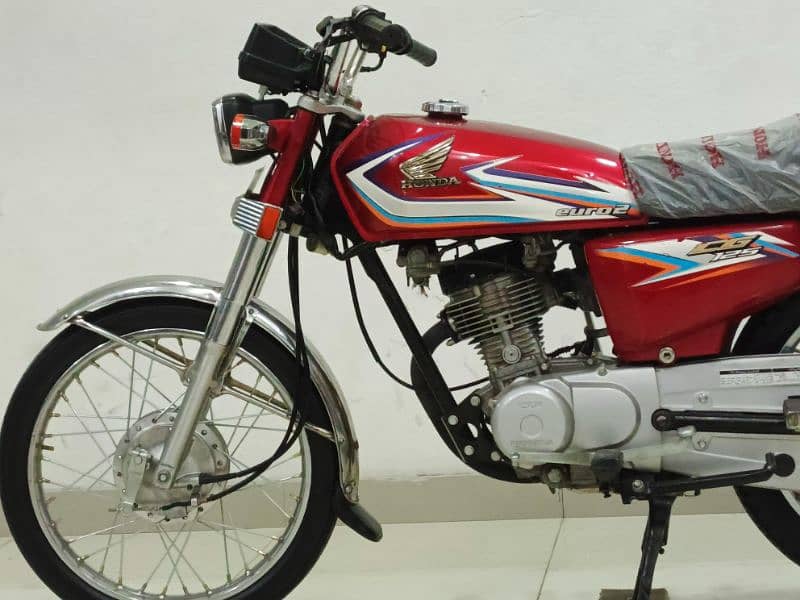 HONDA CG-125 MODEL 2016 1