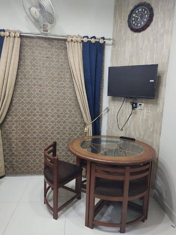 2 BHK 2 Bed Fully Furnished Perday / Short Stay 16