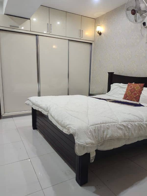 2 BHK 2 Bed Fully Furnished Perday / Short Stay 18