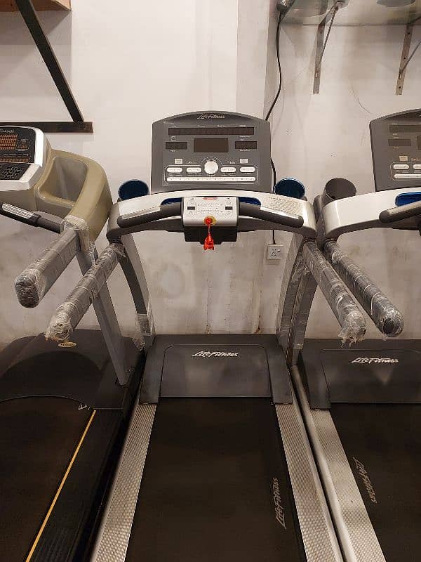 Treadmills / Running Machine / Elleptical / cycles / Homegym 14