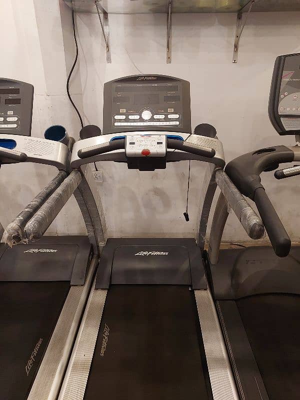 Treadmills / Running Machine / Elleptical / cycles / Homegym 15