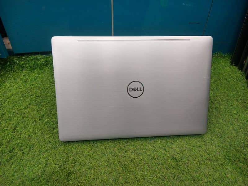 Dell precision 3551 1