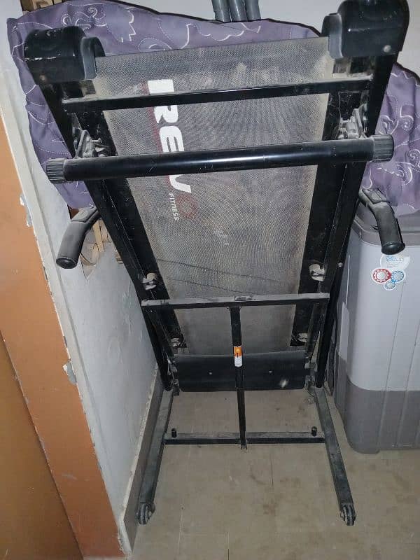 Gree 1 ton AC, Ovan, Water Dispenser, Treadmill 5